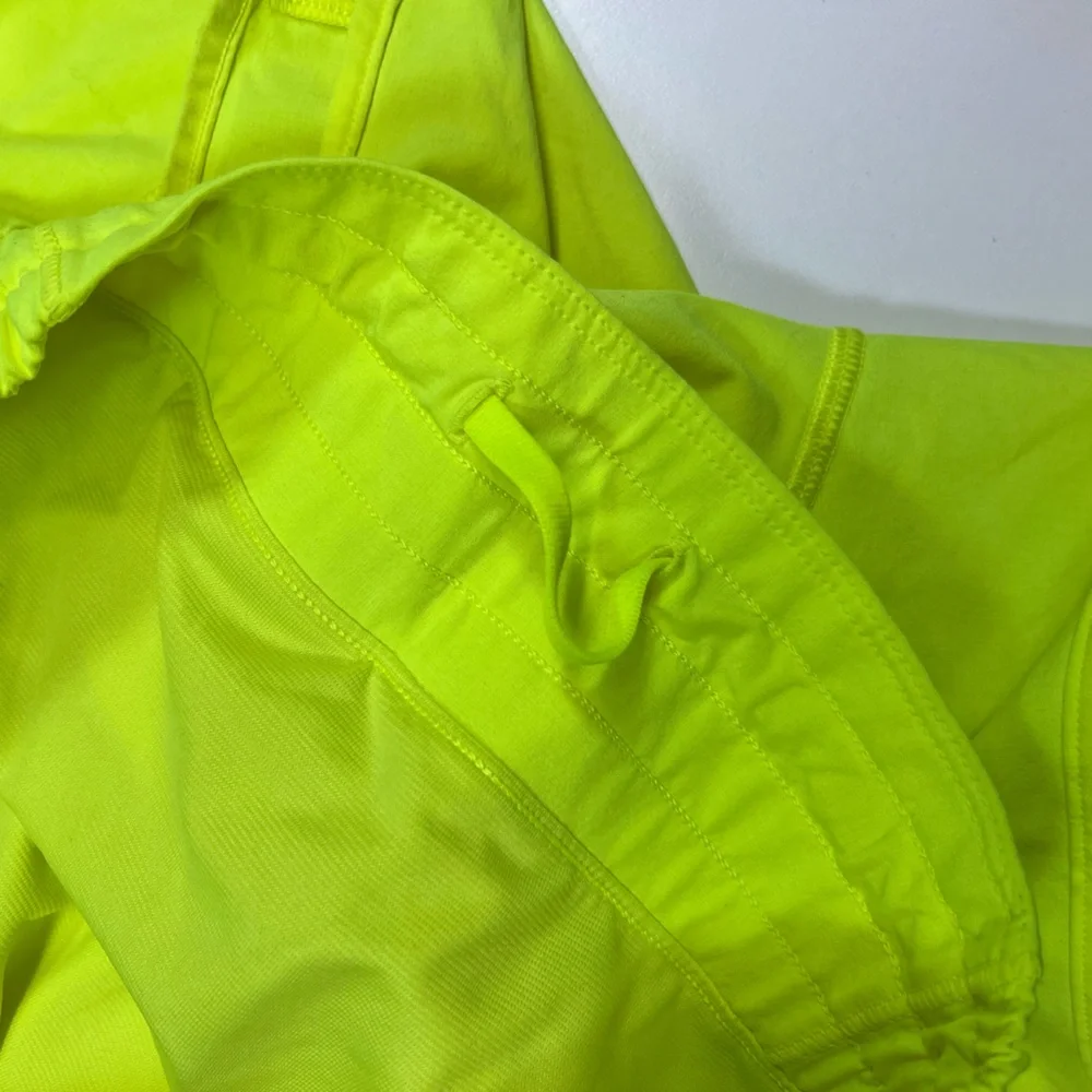 Lululemon Hotty Hot Shorts 4” High Rise Highlighter Yellow Women’s Size 6 - Picture 3 of 12
